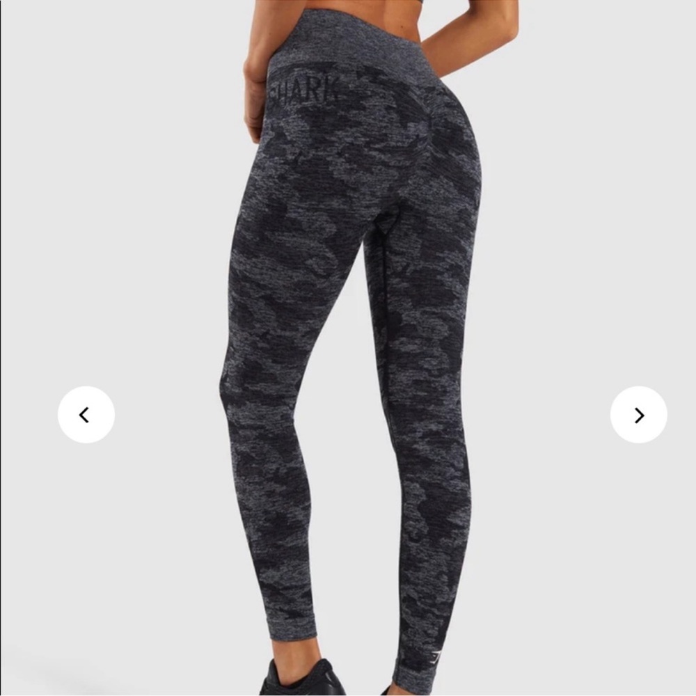 Gymshark Black Camo Seamless Leggings - NWOT - Size Medium